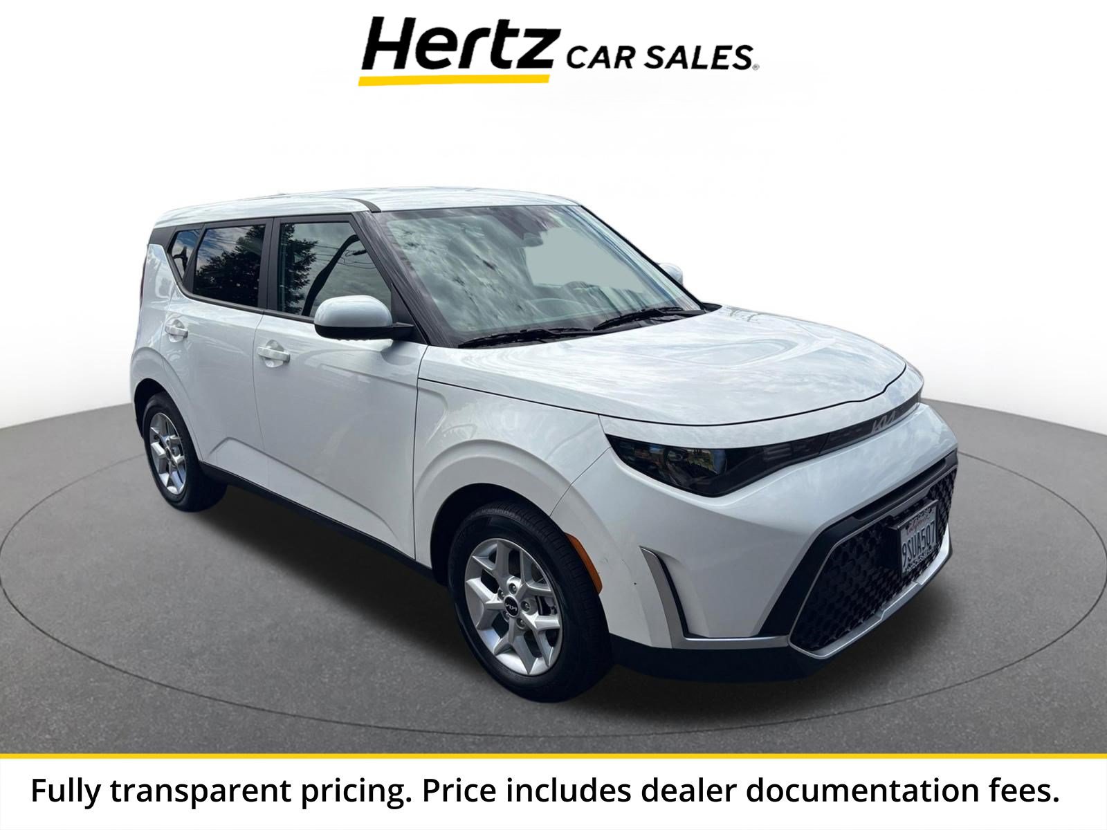 Used 2025 Kia Soul LX w/ LX Technology Package FWD image 1