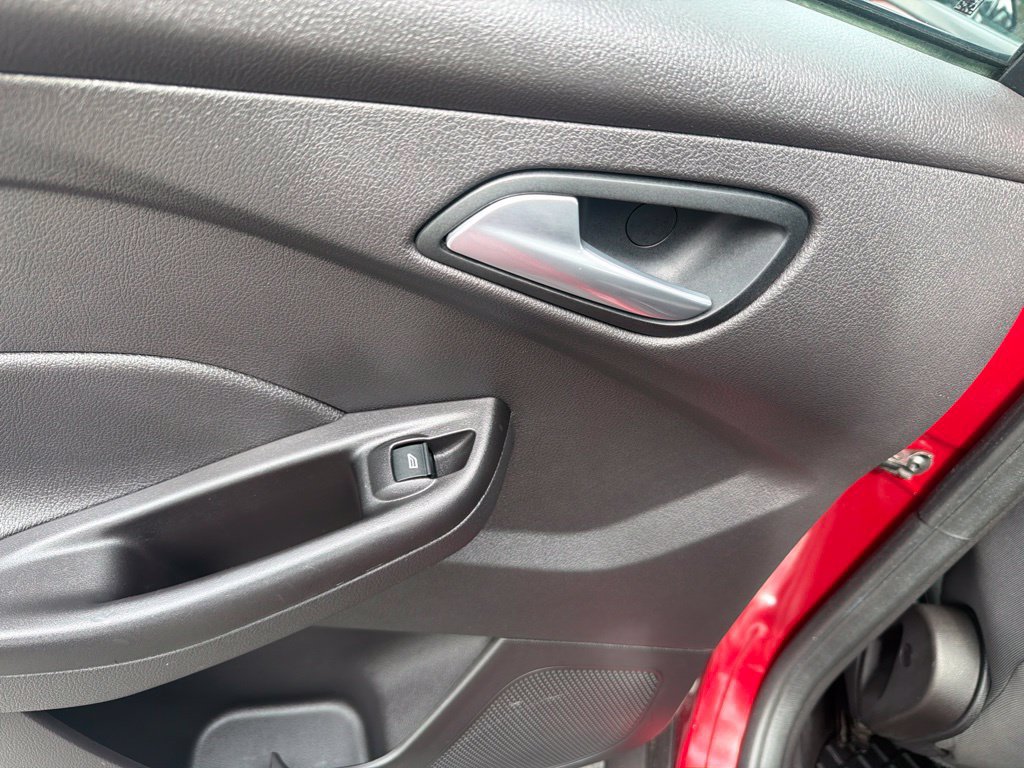 Used 2014 Ford Focus SE FWD image 31