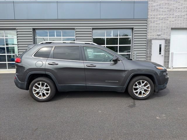 Used 2014 Jeep Cherokee Latitude FWD image 3