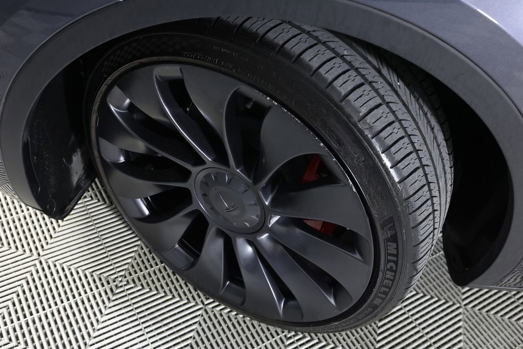 Used 2023 Tesla Model Y Performance AWD/4WD image 41