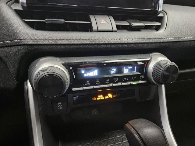 Used 2023 Toyota RAV4 LE image 24