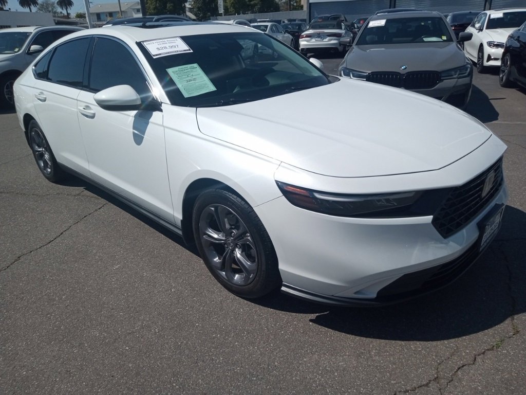 Used 2023 Honda Accord EX image 1