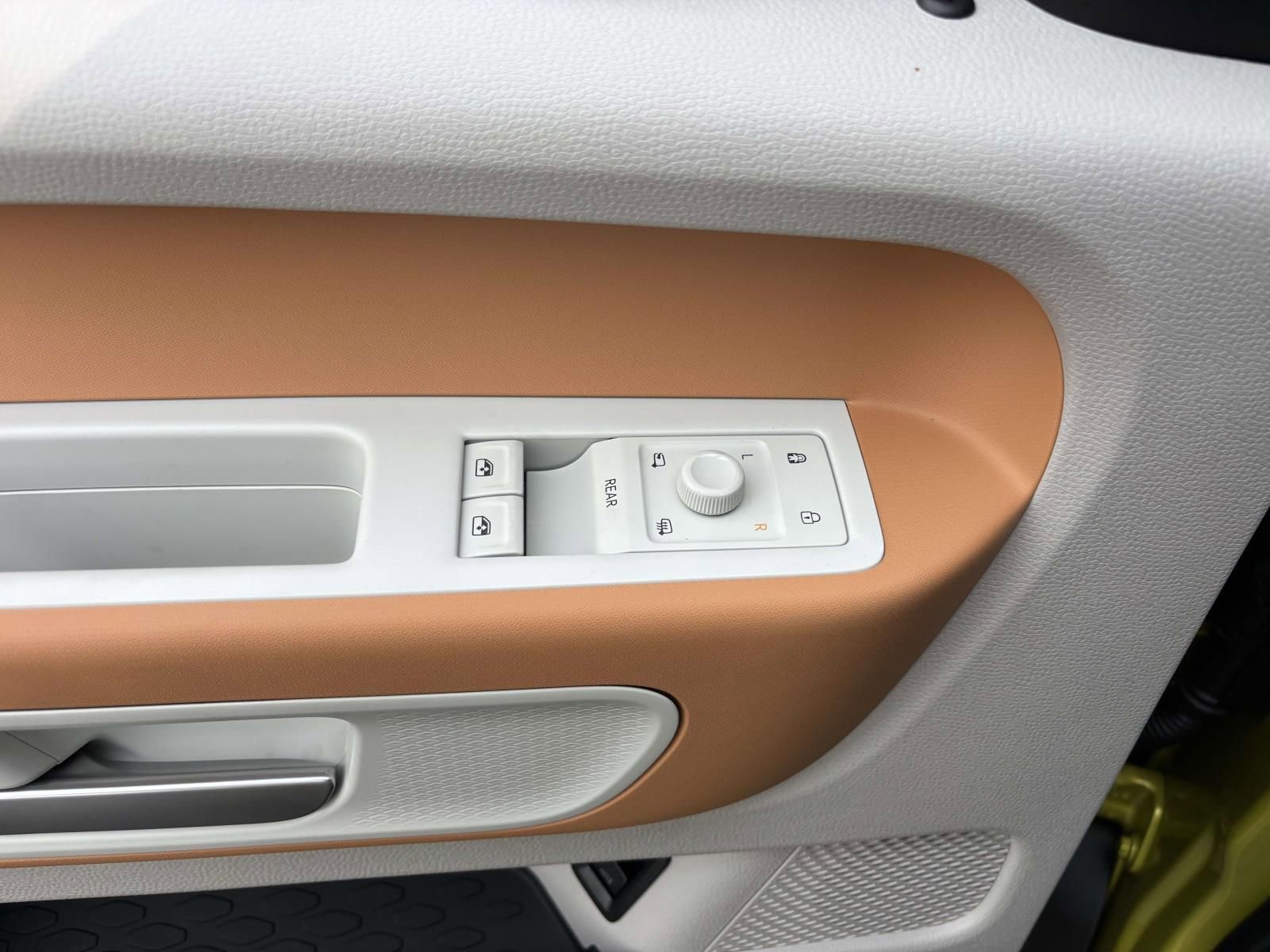 New 2025 Volkswagen ID. Buzz Pro S Plus image 12