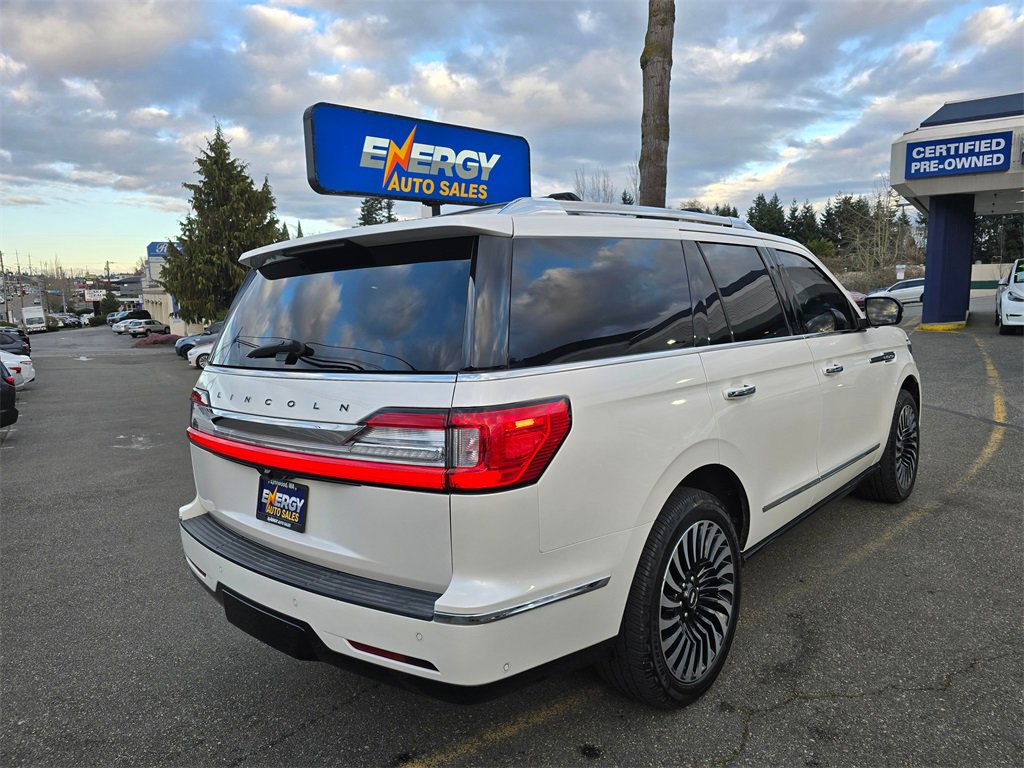 Used 2019 Lincoln Navigator Black Label w/ Cargo Package image 4