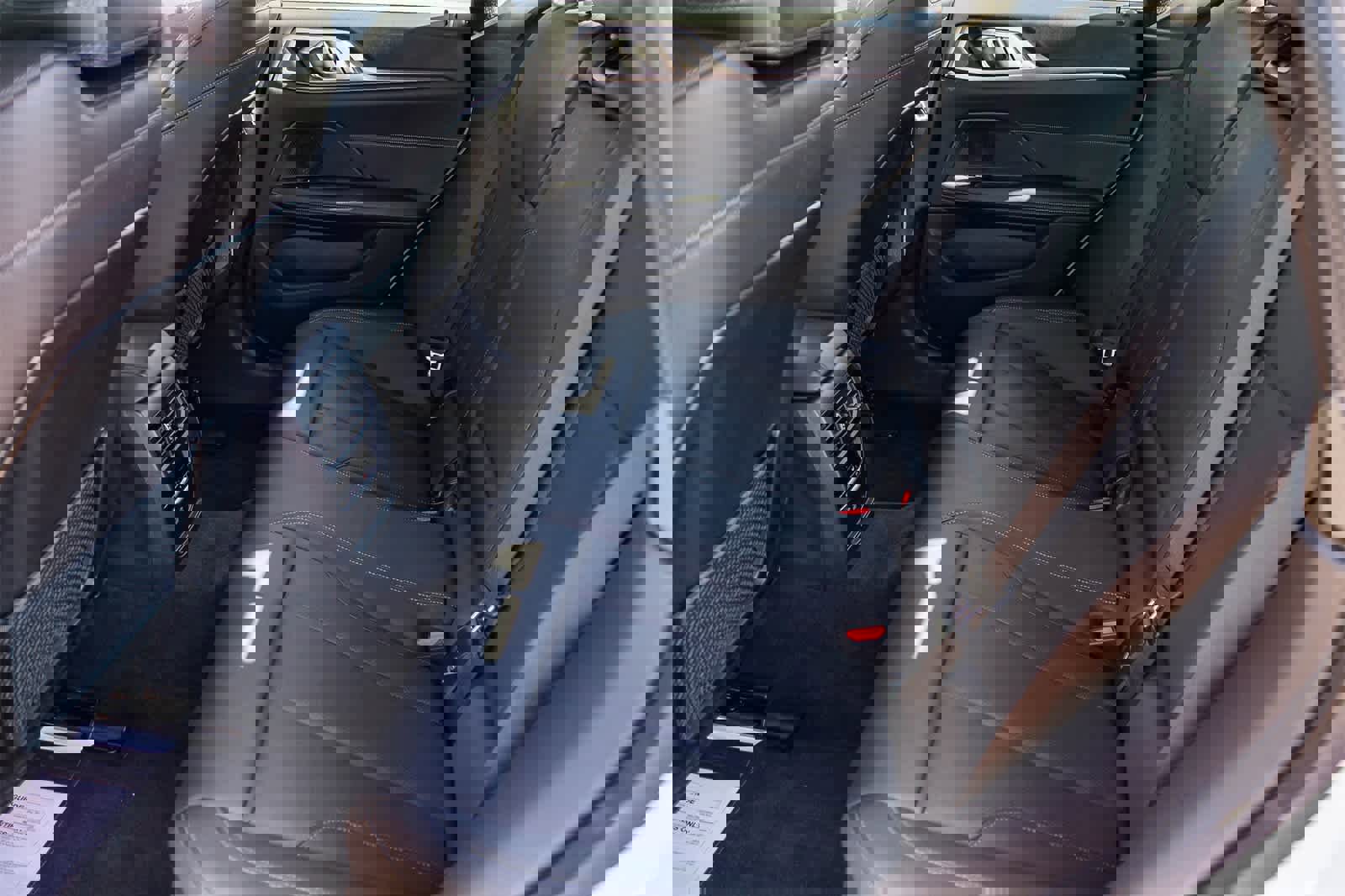 Used 2023 BMW i4 eDrive40 image 18