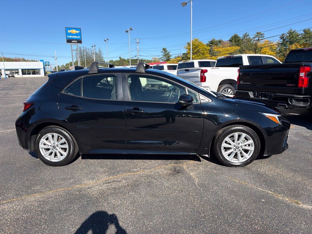 Used 2025 Toyota Corolla SE FWD image 8