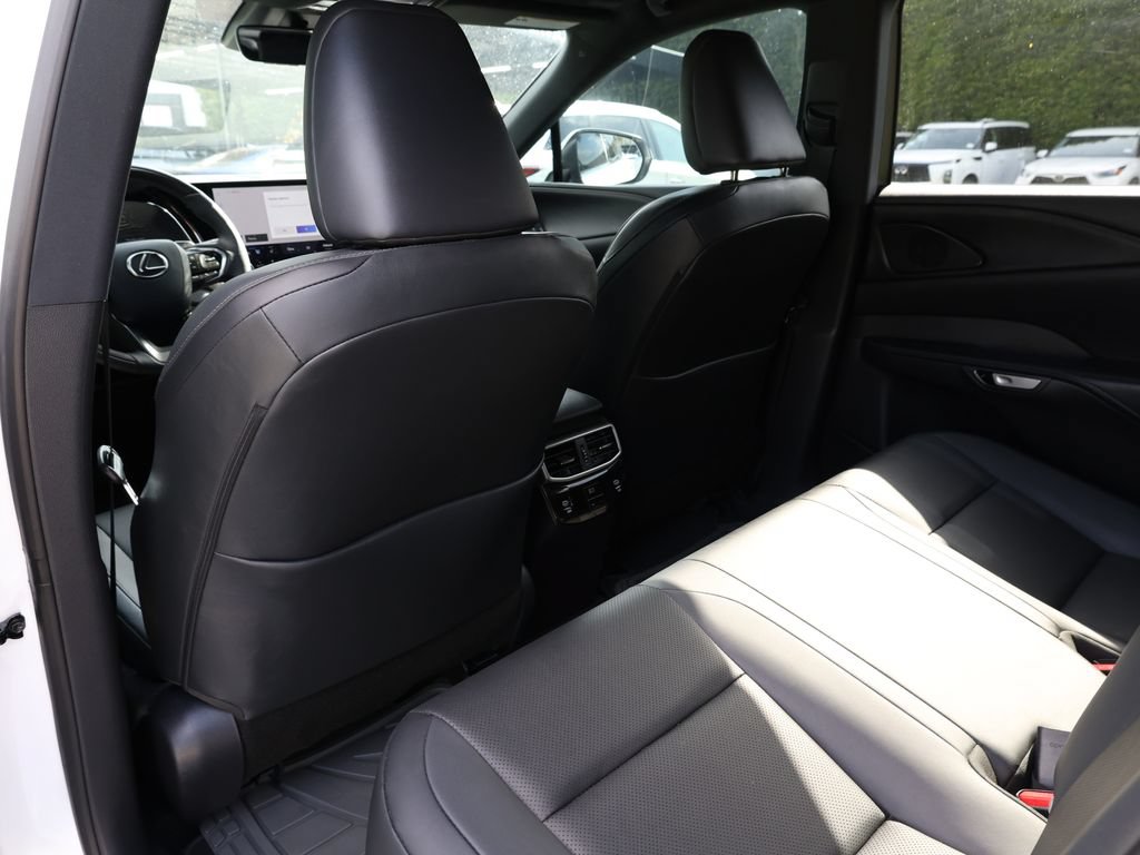 Used 2025 Lexus RX 350h w/ Accessory Package (Z1) AWD/4WD image 18