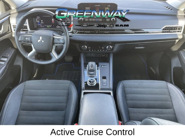 Used 2025 Mitsubishi Outlander SE AWD/4WD image 11