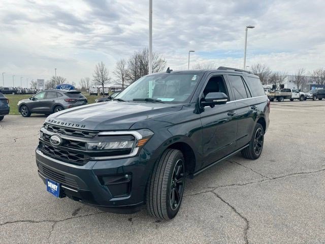 Certified 2024 Ford Expedition Limited image 3