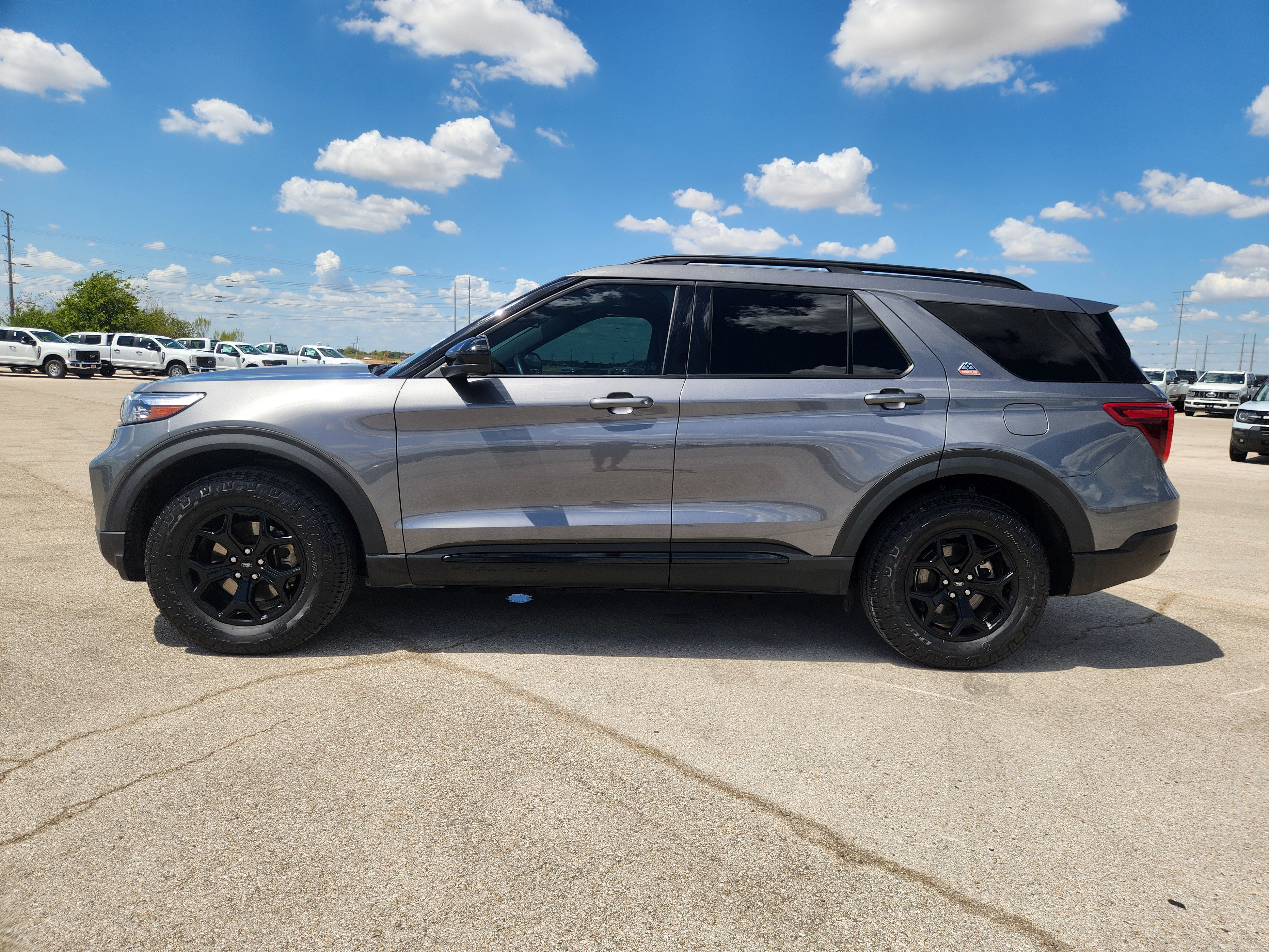 Used 2023 Ford Explorer Timberline w/ Timberline Technology Package AWD/4WD image 4