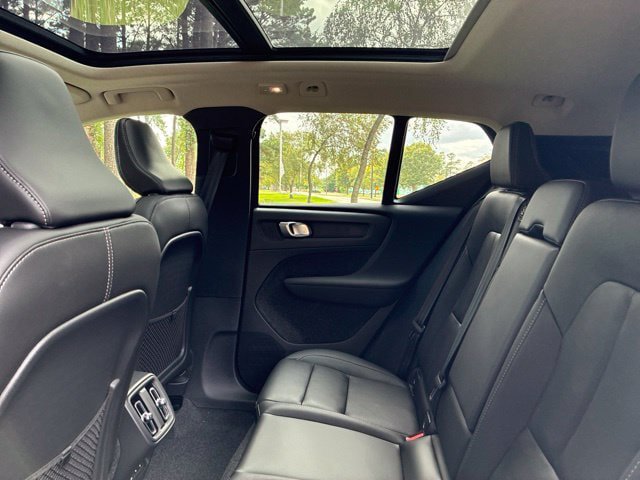 New 2026 Volvo XC40 B5 Plus w/ Protection Package Premier AWD/4WD image 23