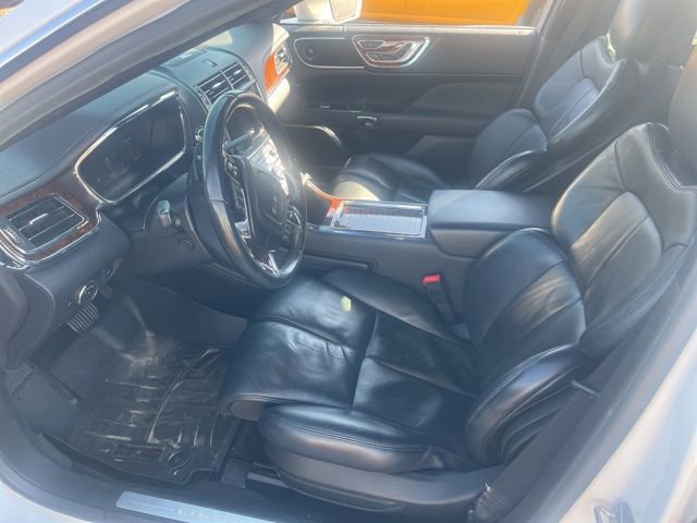 Used 2017 Lincoln Continental Reserve image 11