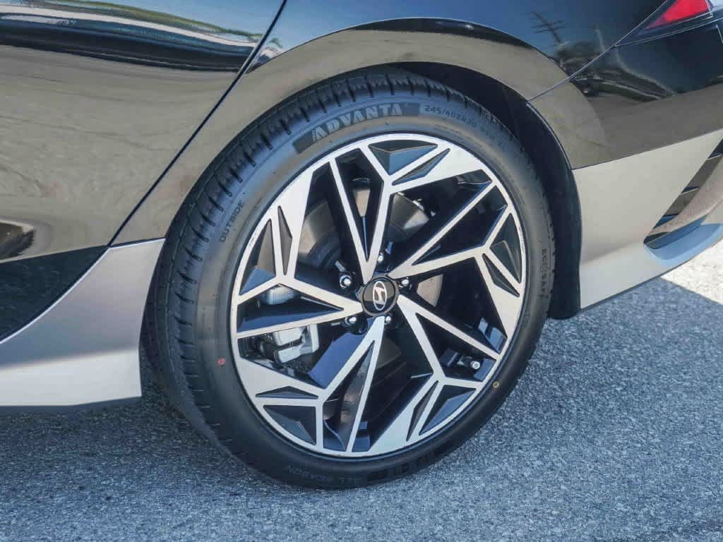 Used 2023 Hyundai Ioniq 6 SEL RWD image 11