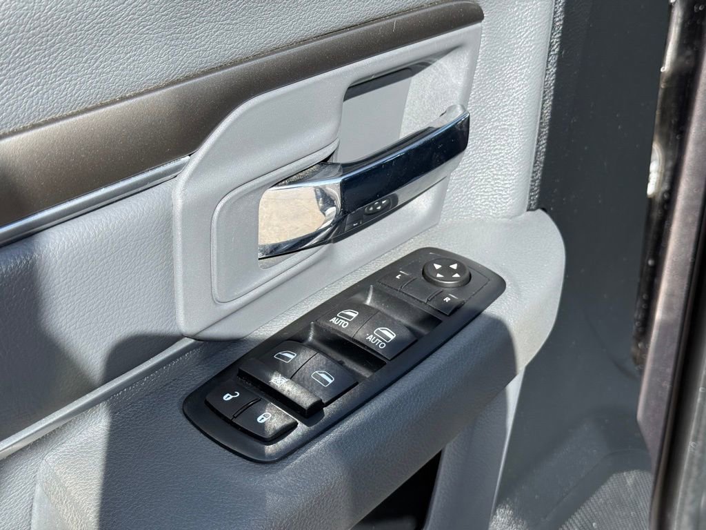 Used 2016 RAM 1500 Big Horn image 12