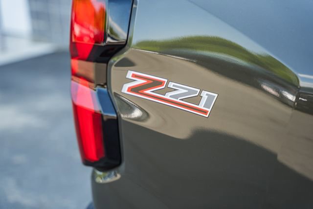 Used 2024 Chevrolet Colorado Z71 w/ Z71 Convenience Package 2 AWD/4WD image 24
