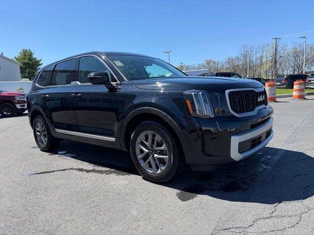 Used 2023 Kia Telluride LX image 18