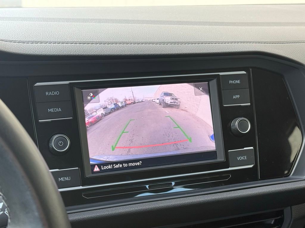 Used 2024 Volkswagen Jetta SE image 15