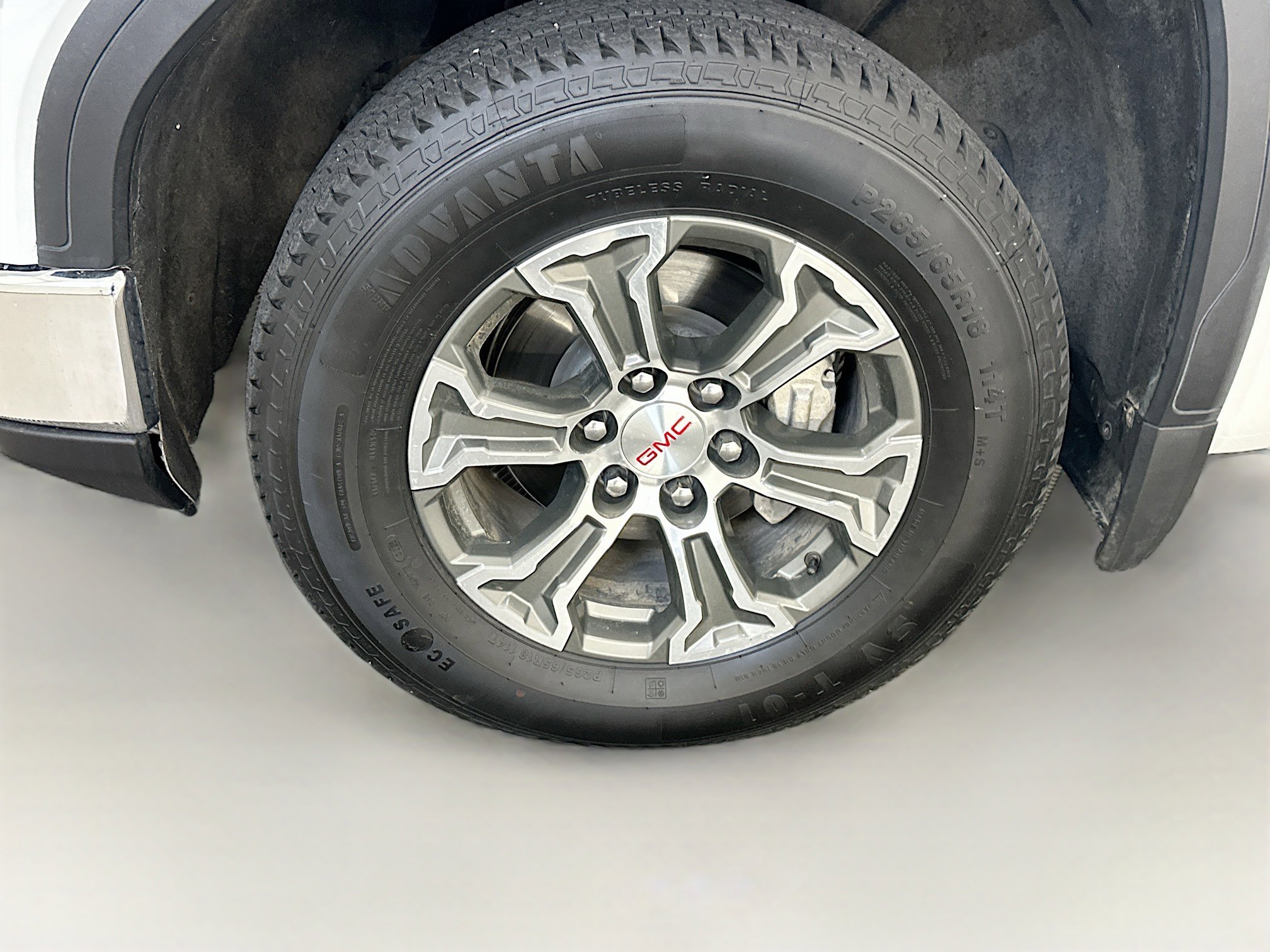 Used 2025 GMC Sierra 1500 SLT image 11