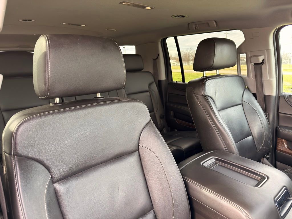 Used 2018 Chevrolet Suburban LT image 40