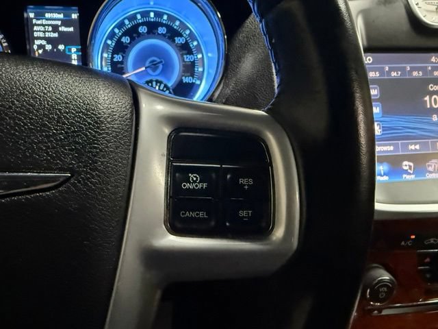 Used 2014 Chrysler 300 AWD w/ Driver Convenience Group image 30