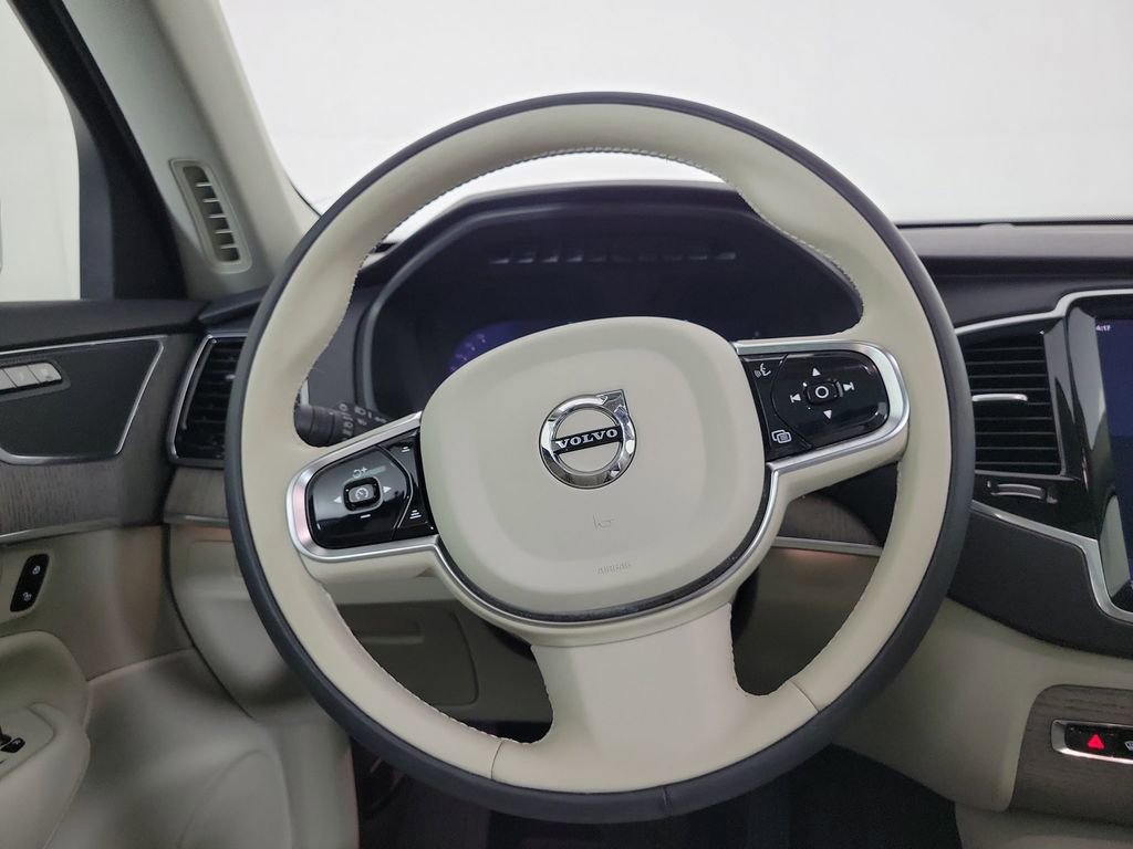 Used 2024 Volvo XC90 B6 Plus w/ Protection Package AWD/4WD image 15