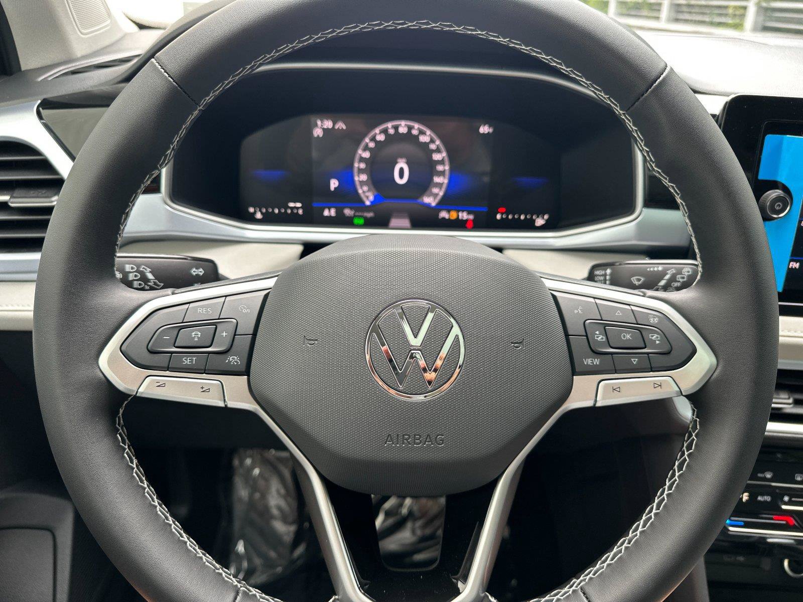 New 2026 Volkswagen Taos SE AWD/4WD image 22