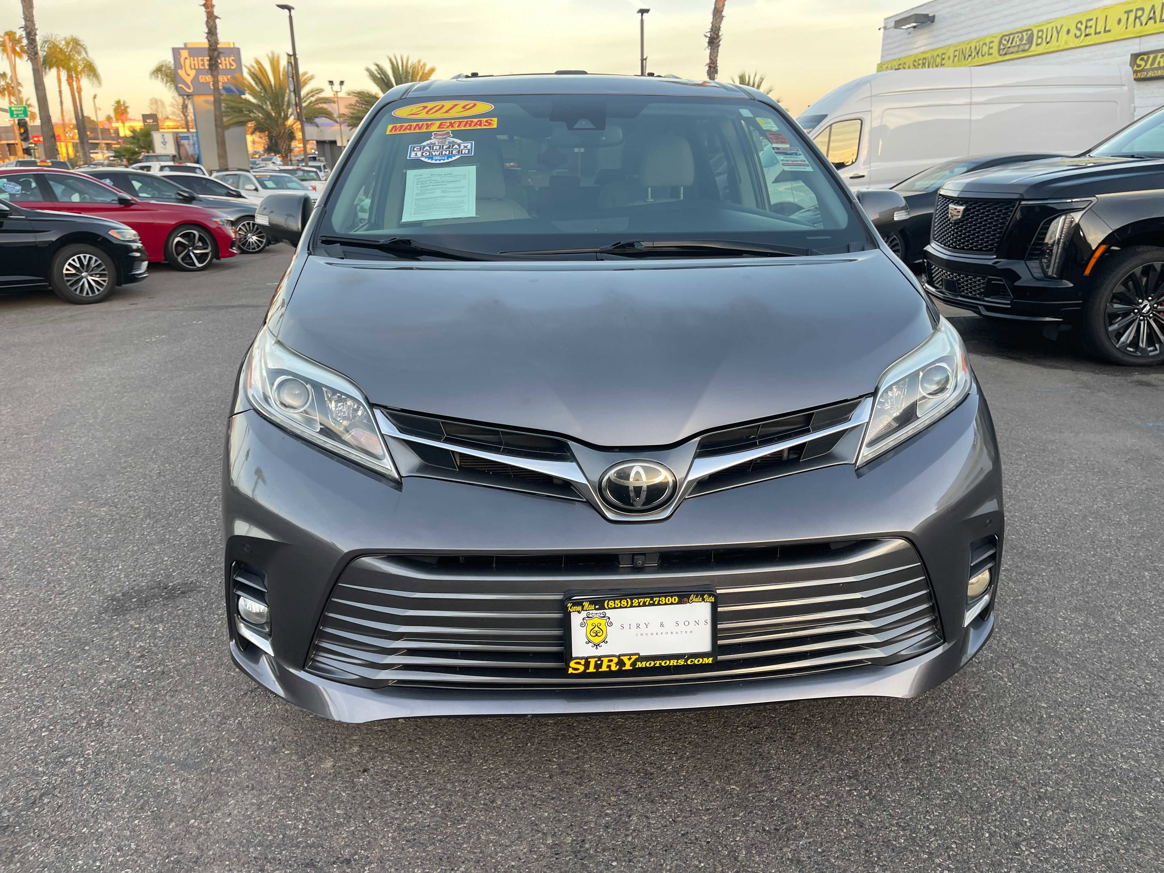 Used 2019 Toyota Sienna Limited Premium w/ Protection Package image 8