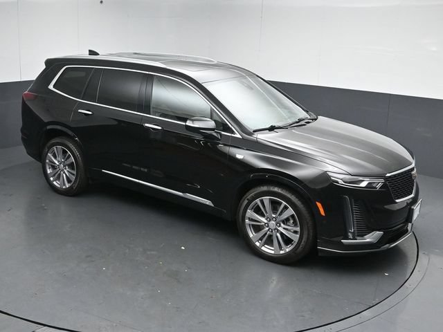Used 2025 Cadillac XT6 Premium Luxury w/ Technology Package AWD/4WD image 46