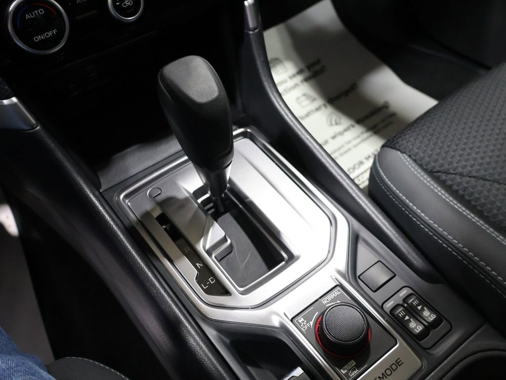 Used 2023 Subaru Forester Premium image 30