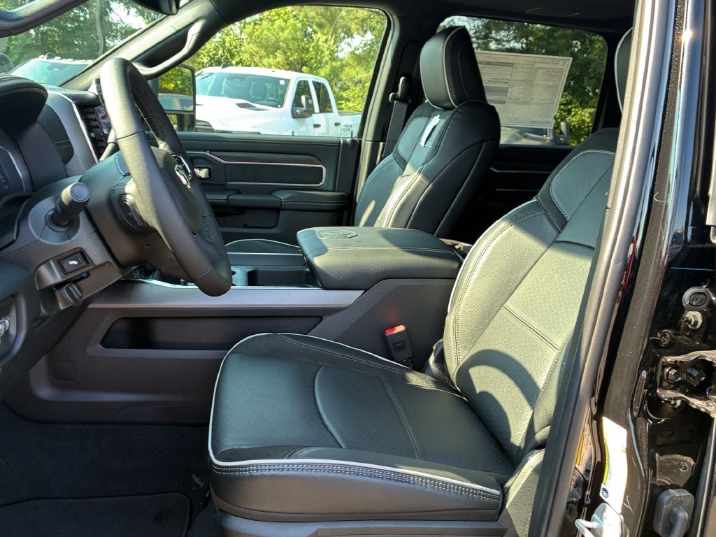 New 2027 RAM 2500 Laramie AWD/4WD image 14