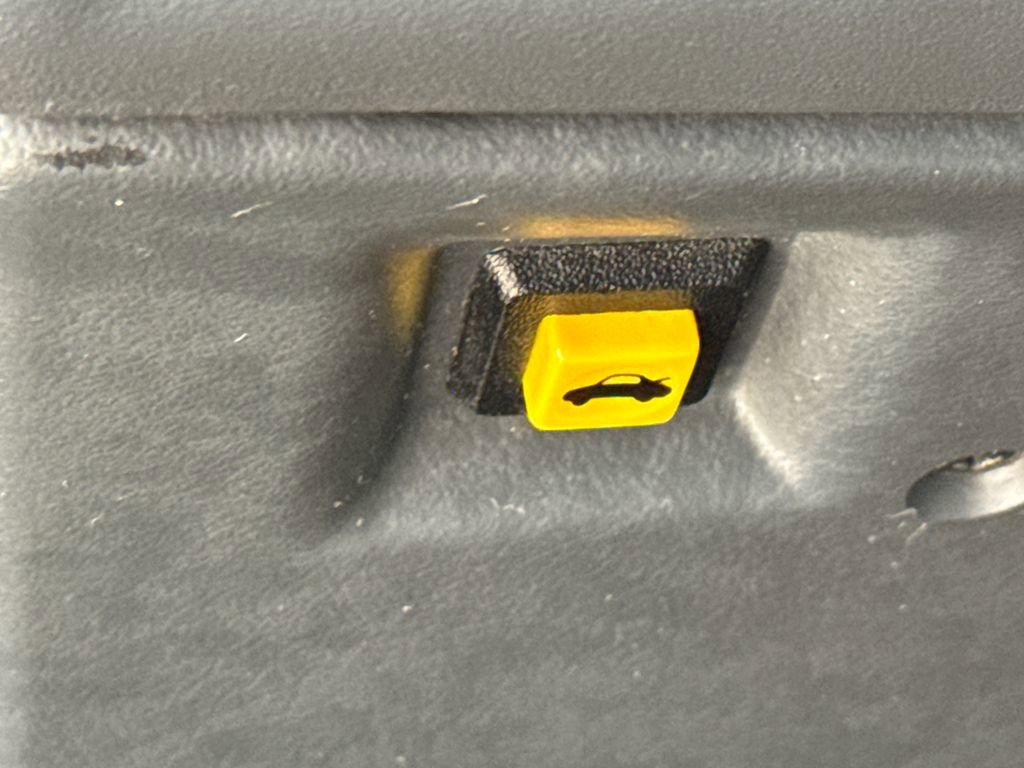 Used 1997 Pontiac Firebird Trans Am RWD image 26