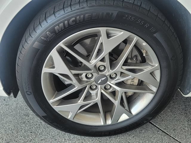 Used 2025 Genesis GV70 2.5T AWD/4WD image 7