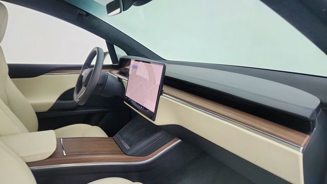 Used 2024 Tesla Model X AWD/4WD image 19