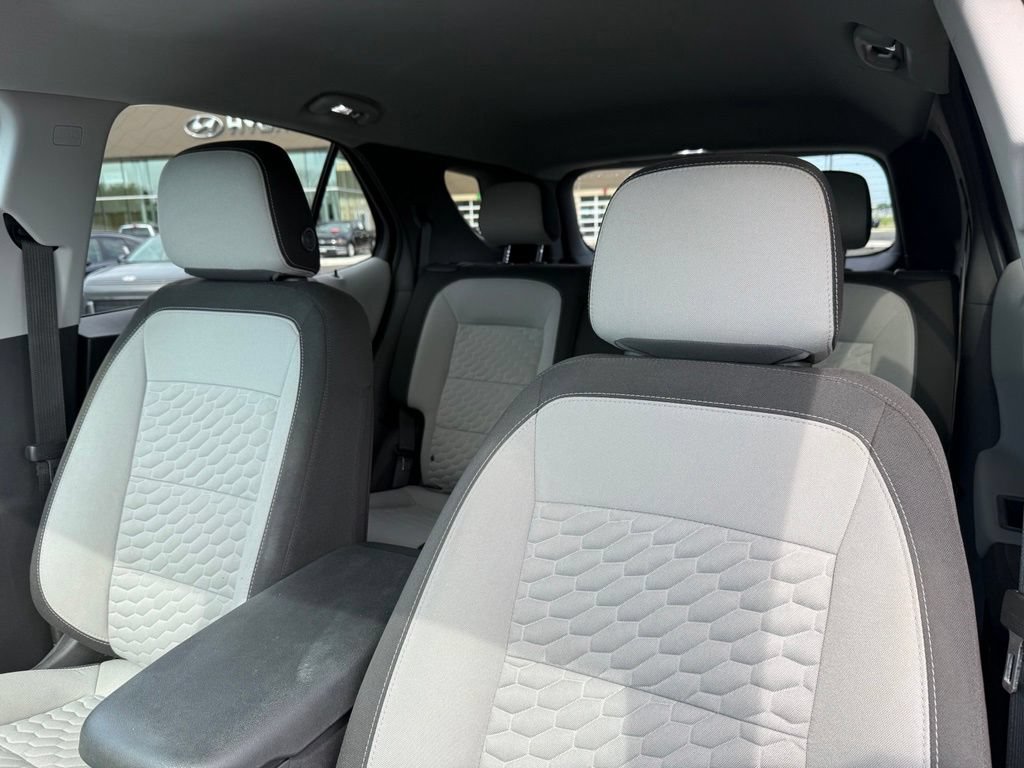 Used 2021 Chevrolet Equinox LT FWD image 23