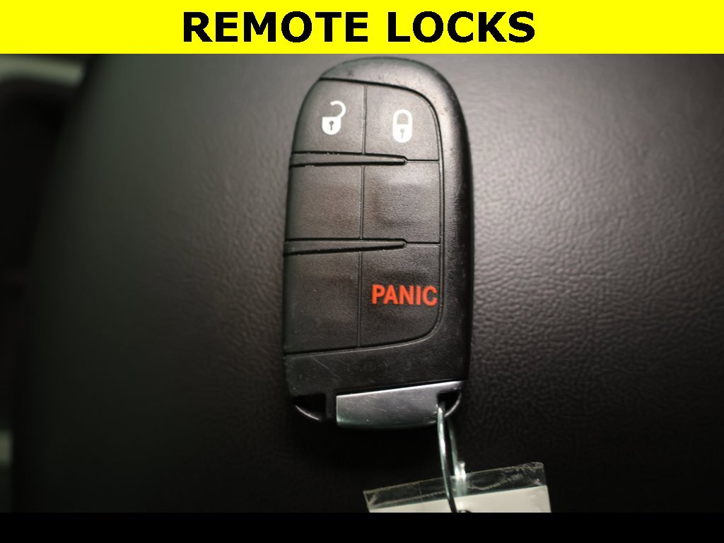 Used 2021 Jeep Grand Cherokee Laredo image 8