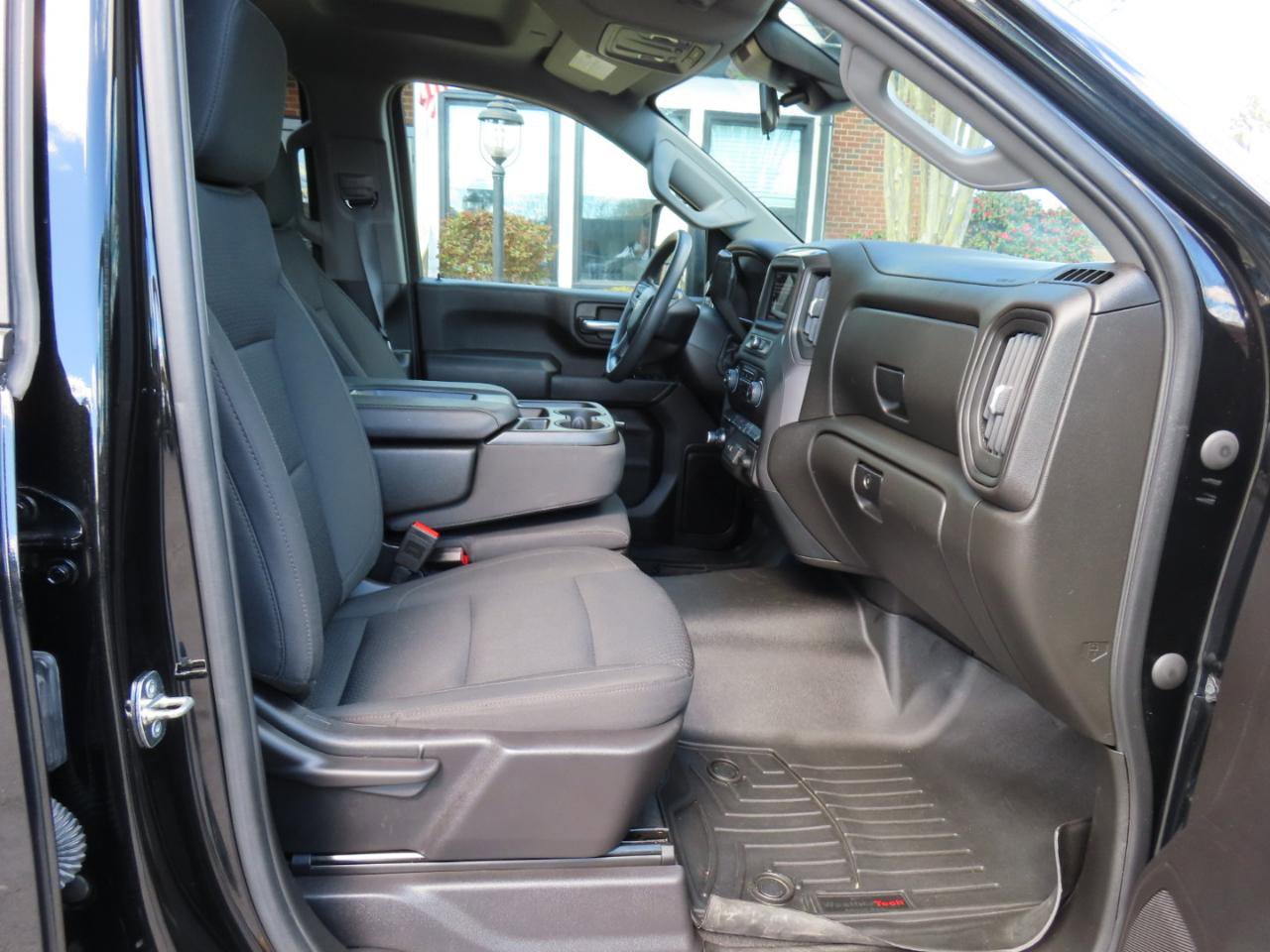 Used 2024 Chevrolet Silverado 2500 Custom w/ Z71 Off-Road Package AWD/4WD image 24