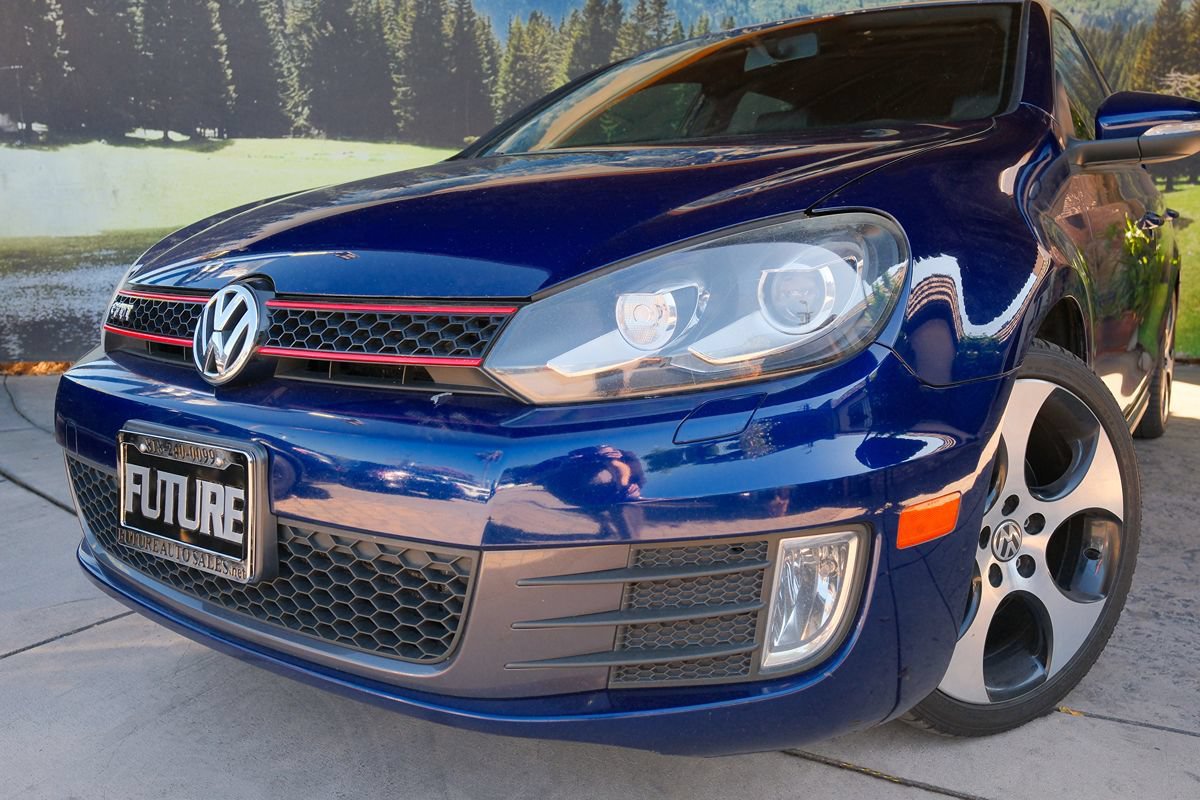 Used 2011 Volkswagen GTI 4-Door FWD image 7