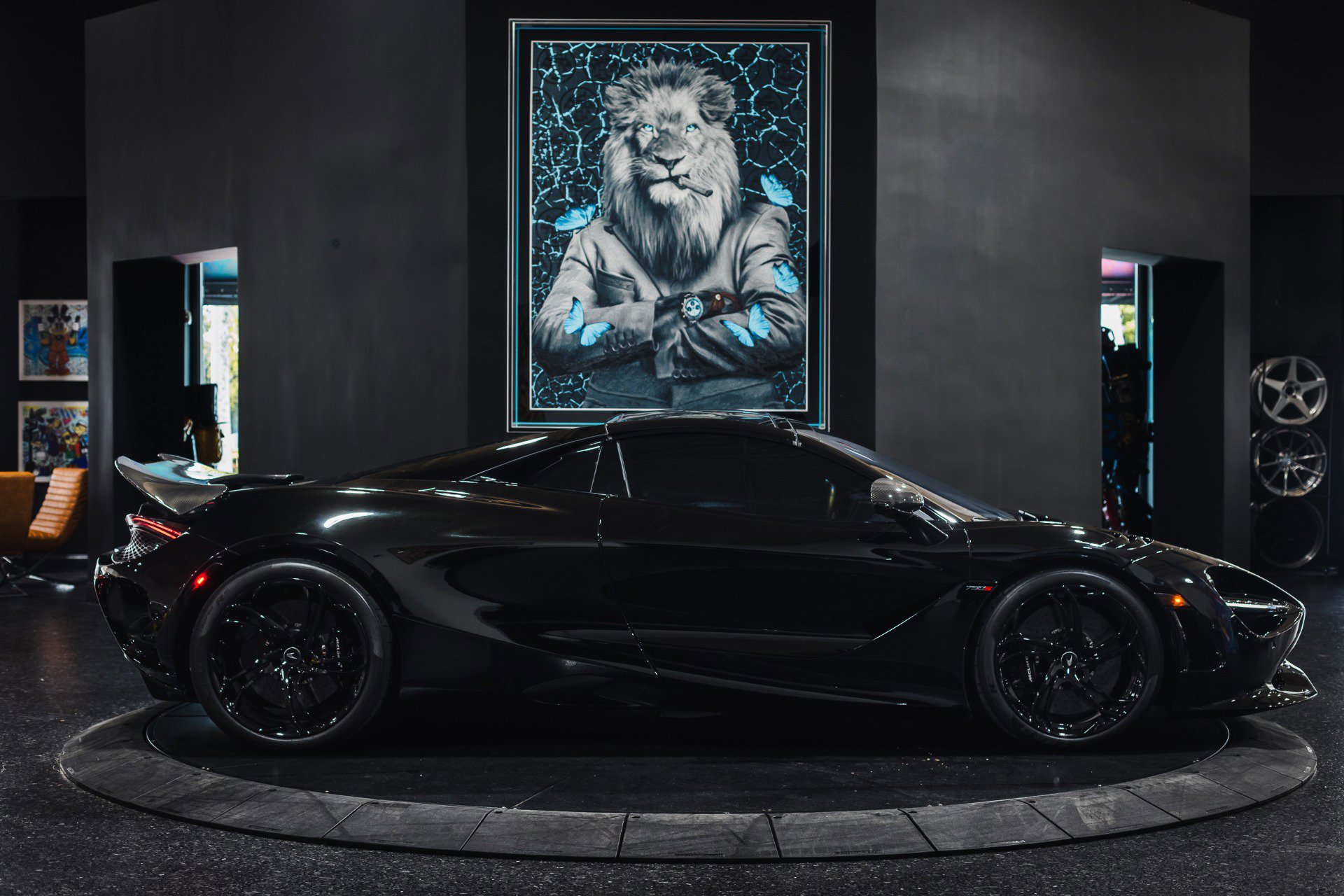 Used 2024 McLaren 750S Spider RWD image 57