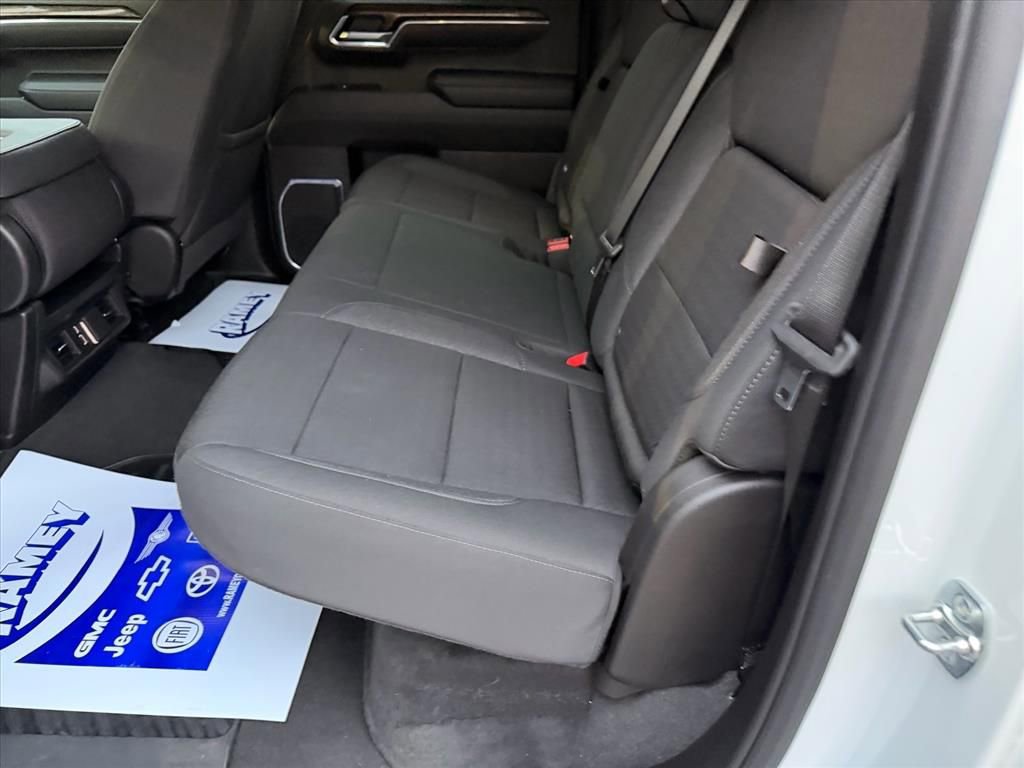 Used 2025 GMC Sierra 1500 Elevation image 13