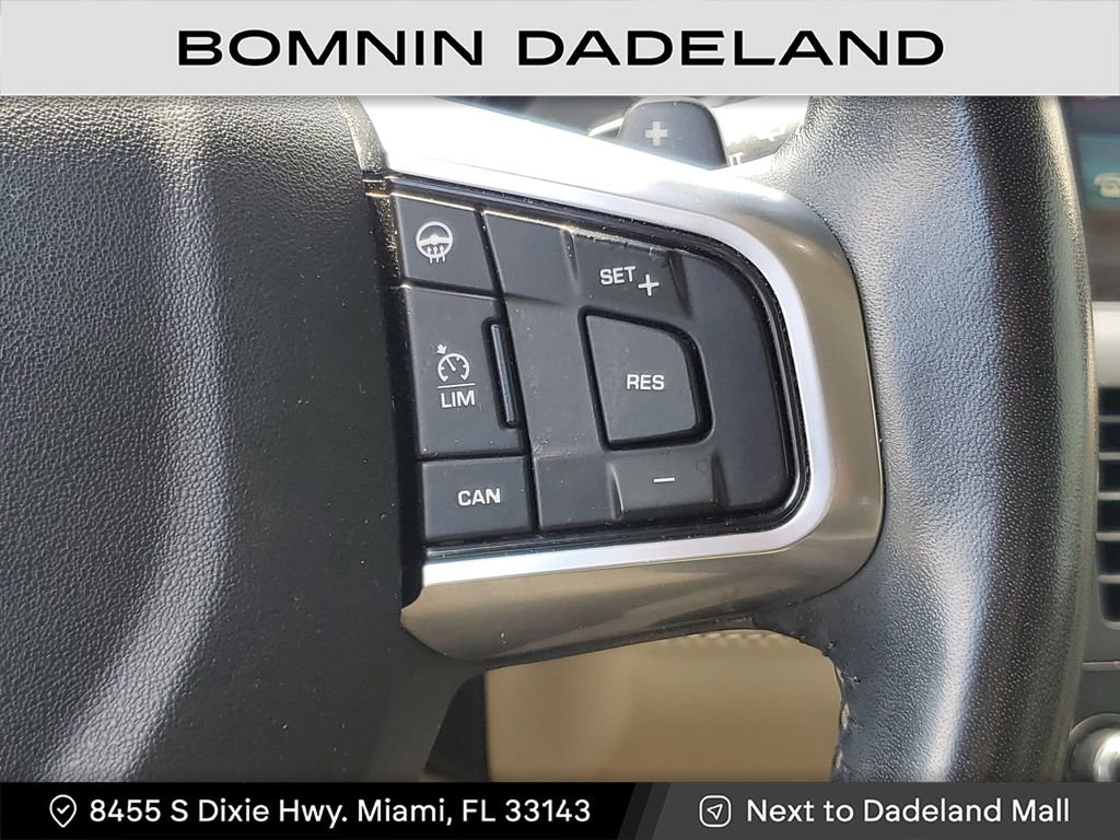 Used 2019 Land Rover Discovery Sport HSE image 19