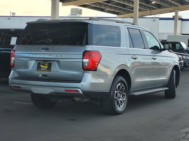 Used 2024 Ford Expedition Max XLT image 4