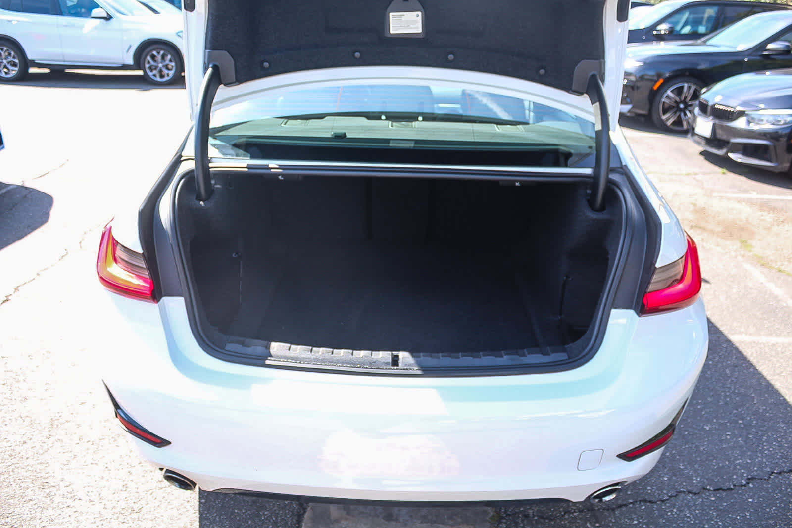 Used 2020 BMW 330i Sedan image 25