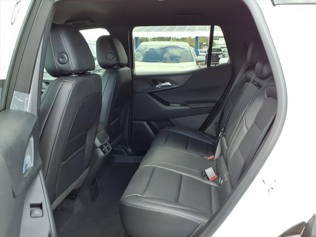 New 2026 Chevrolet Equinox LT w/ Convenience Package II image 9