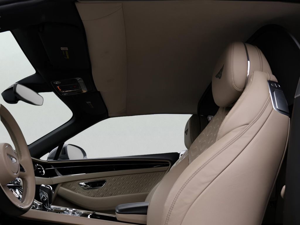 Used 2022 Bentley Continental GT image 40
