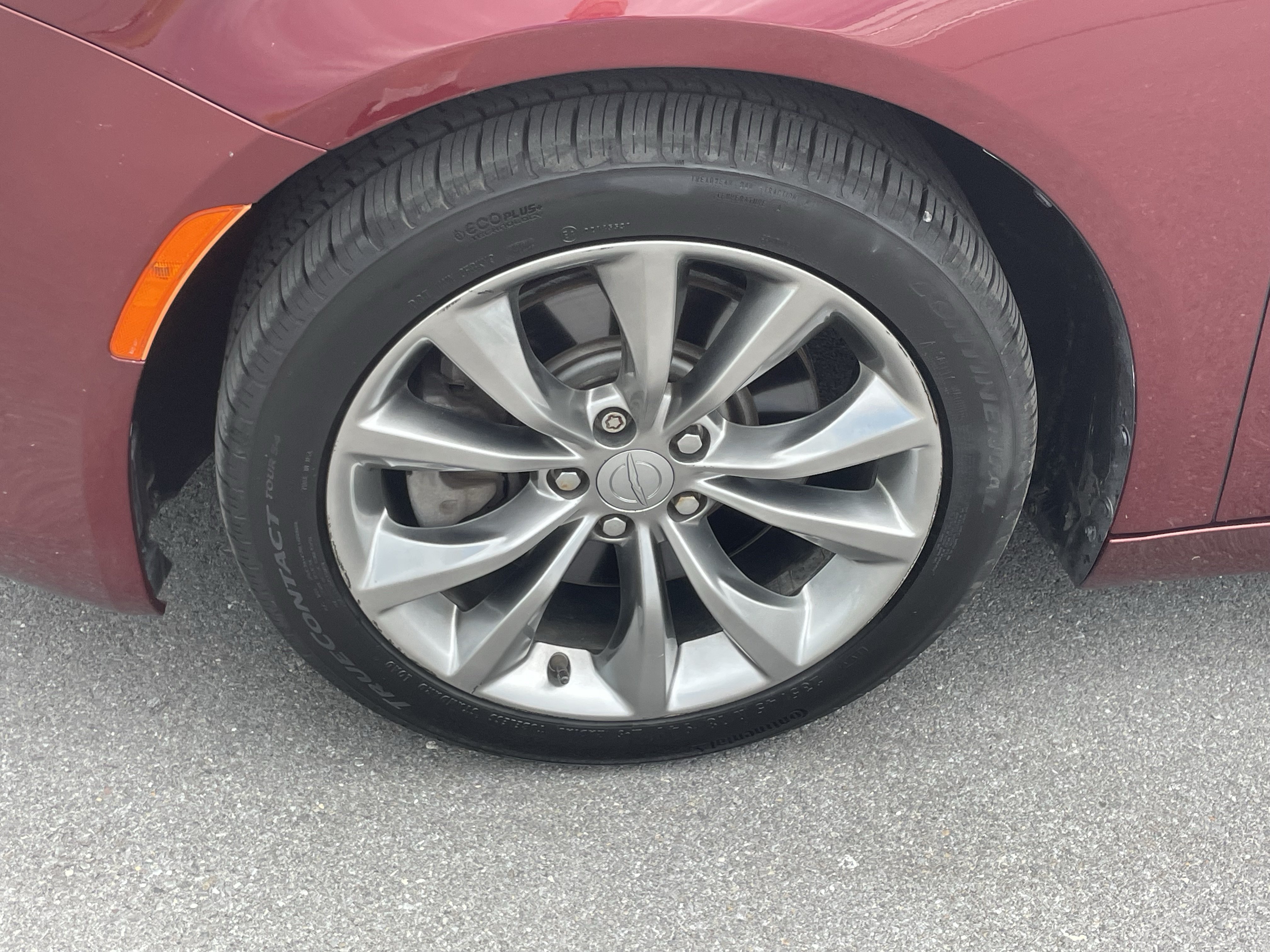 Used 2015 Chrysler 200 S w/ Navigation & Sound Group I FWD image 11