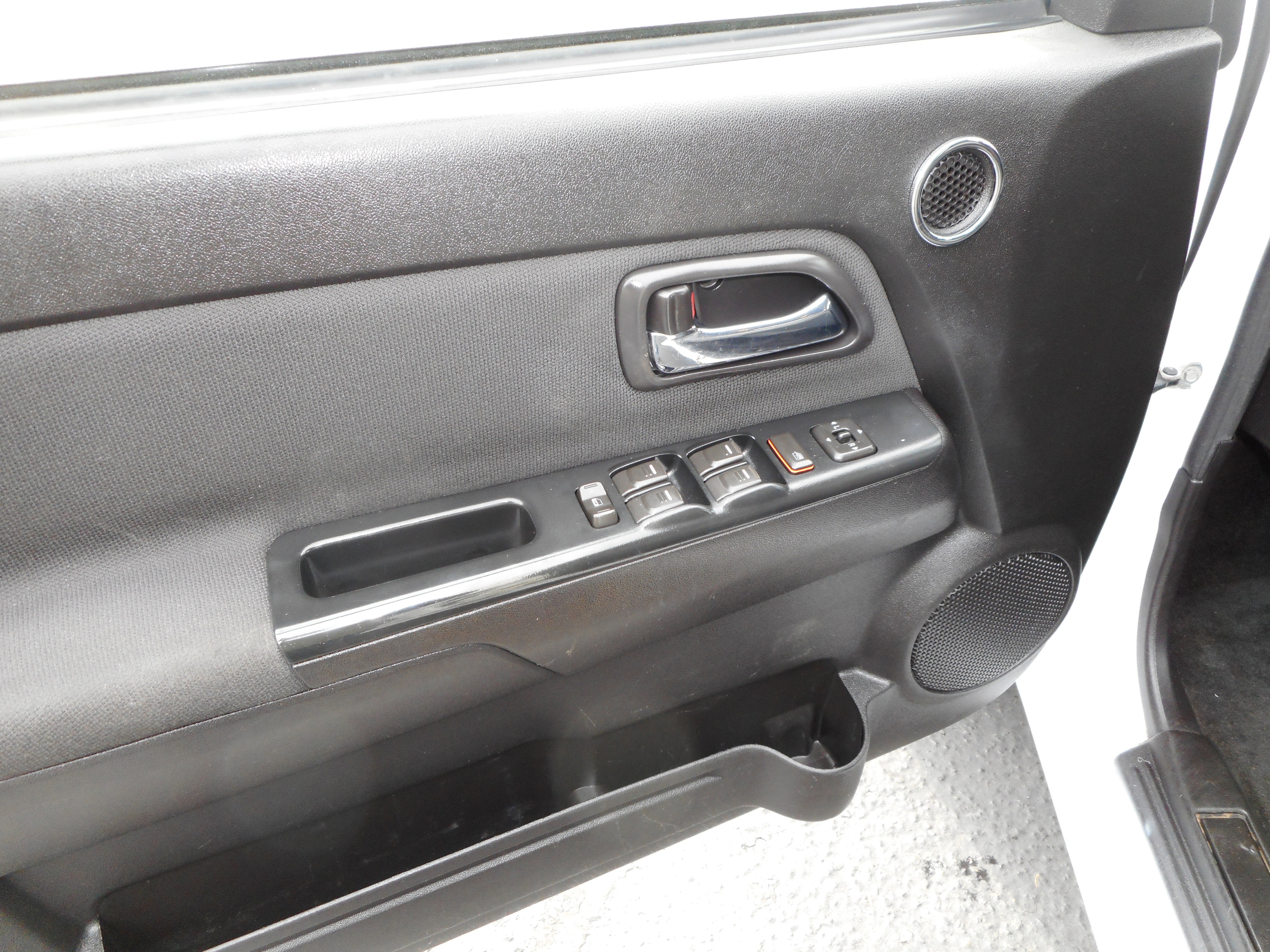 Used 2011 Chevrolet Colorado LT image 16