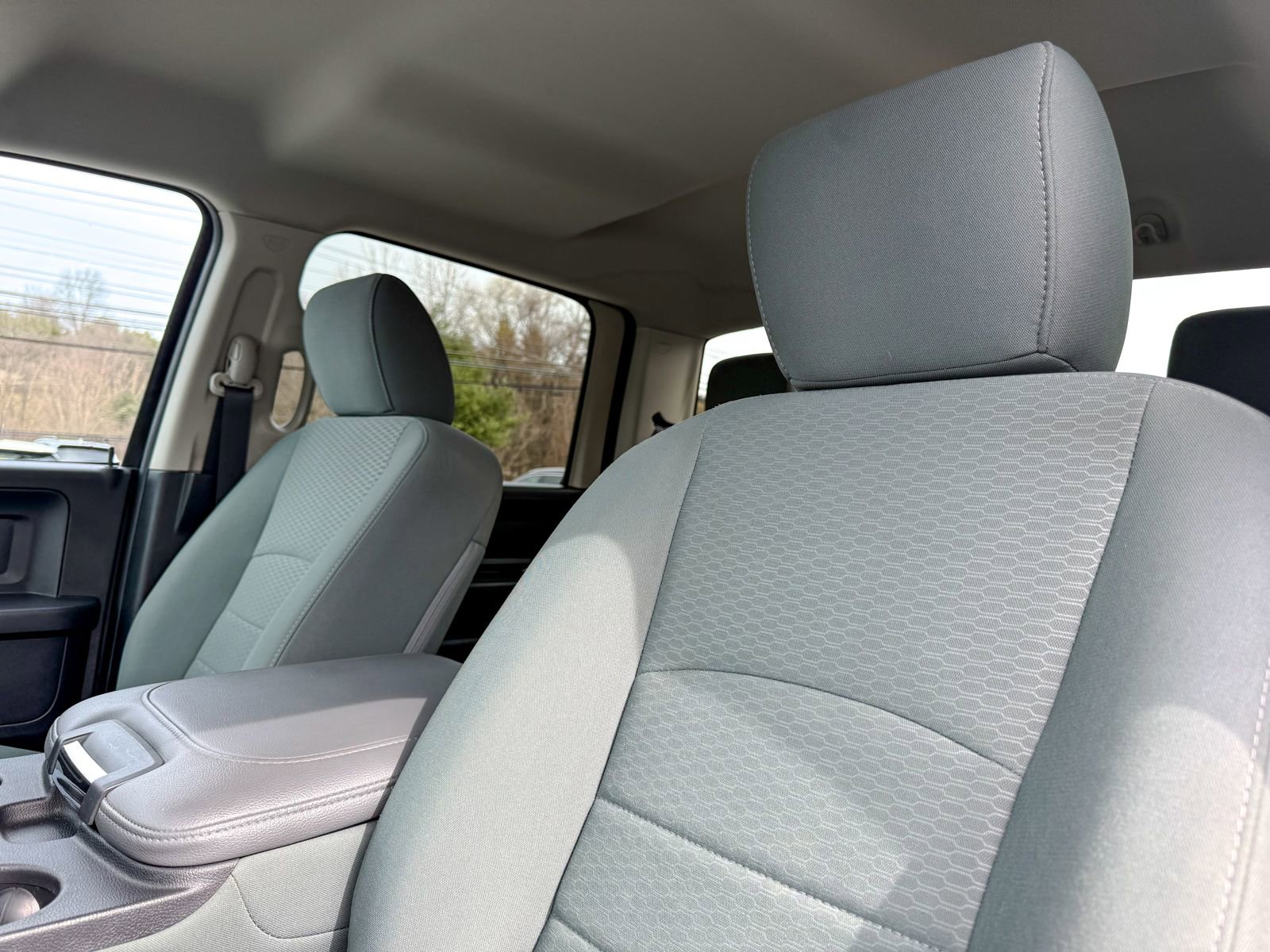 Used 2015 RAM 2500 Tradesman w/ Chrome Appearance Group image 13