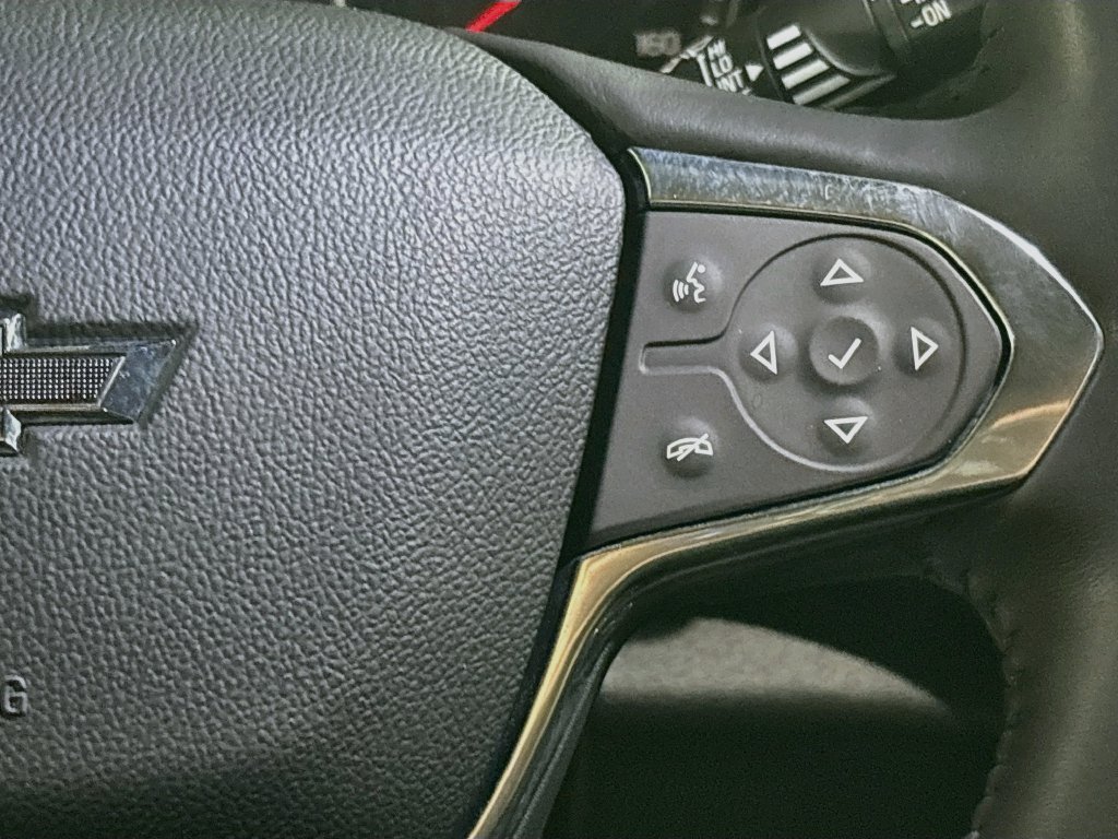 Used 2020 Chevrolet Traverse RS FWD image 34