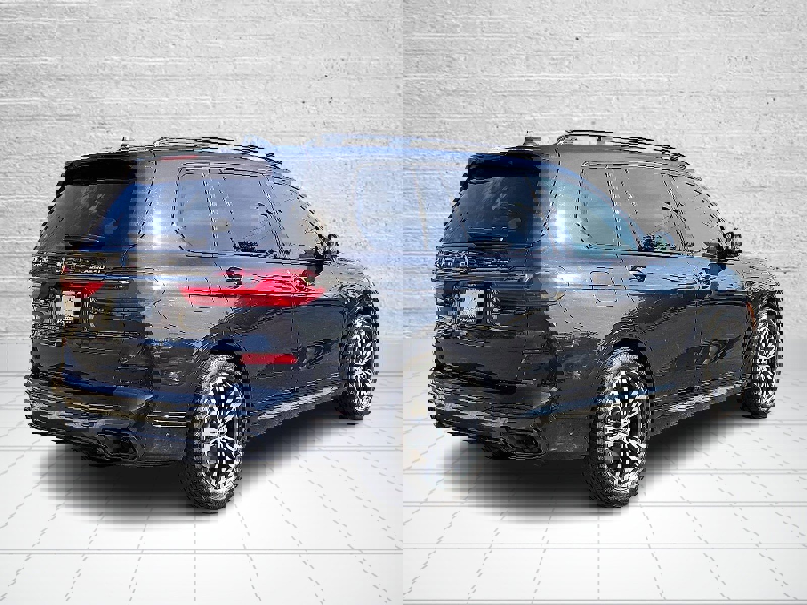 Used 2022 BMW X7 xDrive40i w/ M Sport Package image 6