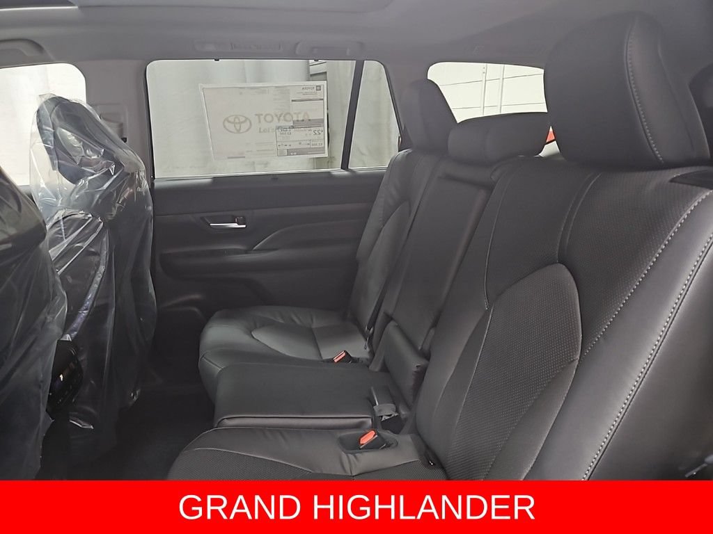 New 2026 Toyota Grand Highlander AWD image 23